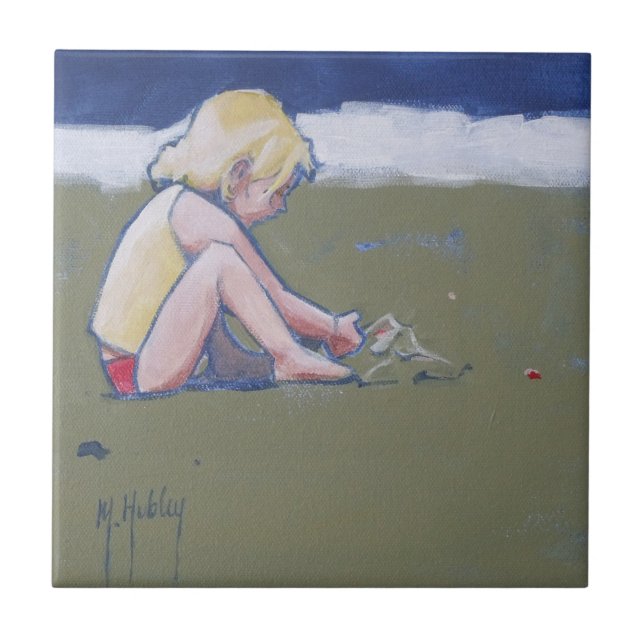 Carreau Petite fille sur la plage Jouer dans le sable (Devant)