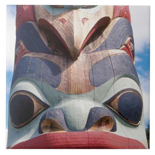 Carreau Plan rapproché de poteau de totem dans Sitka, (Devant)