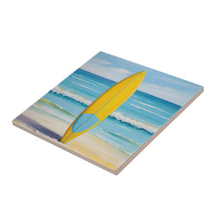 Carreau Planche de surf bleue et jaune sur la plage