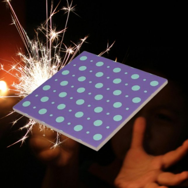 Carreau Pois turquoises sur tuile en céramique violette (Créateur téléchargé)