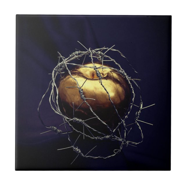 Carreau Pomme D'Or Parfaite Sur Une Chaîne (Devant)