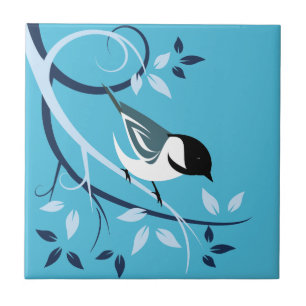 Carreau Poulet Noir Capped Sur Branche Arbre