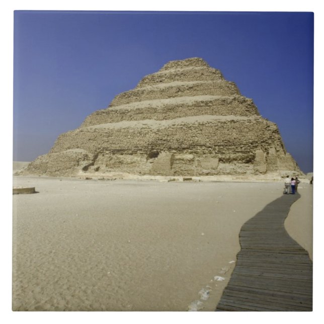 Carreau pyramide à degrés de Saqqara, l'une des premières (Devant)