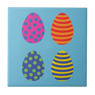 Carreau Quatre oeufs de pâques colorés