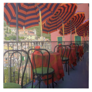 Carreau Restaurant dans la ville de Vernazza, à flanc de 