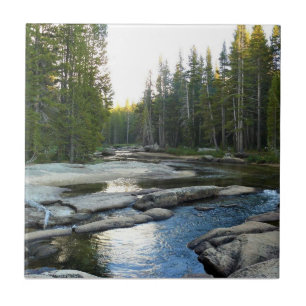 Carreau Rivière Tuolumne par terrain de camping, Yosemite