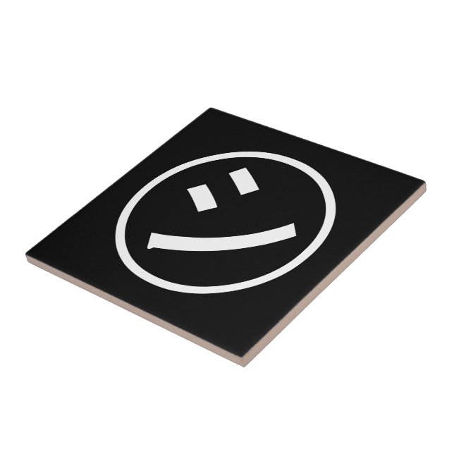 Carreau ㋛ Shi Kana Katakana Smiling Emoji / Emoticon (Côté)