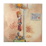 Carreau Slam Dunk sur le plateau de basket par Jay Throckm<br><div class="desc">Que faites-vous quand vous ne pouvez pas monter à skateboard, à vélo, à cheval ou même jouer avec votre chien ? Vous pratiquez bien sûr votre routine slam dunk. Posé sur une pile de boîtes, ce jeune homme veut s'assurer qu'il puisse secouer le panier de basket avec ses compétences. Obtenez...</div>