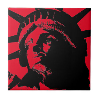 Carreau Statue d'Art Black & Red Pop de la Liberté