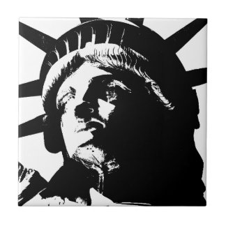 Carreau Statue d'Art Pop Noir & Blanc de la Liberté