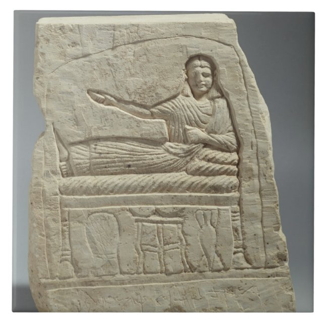 Carreau Stela funéraire au nom de la dame Artemis, franc (Devant)