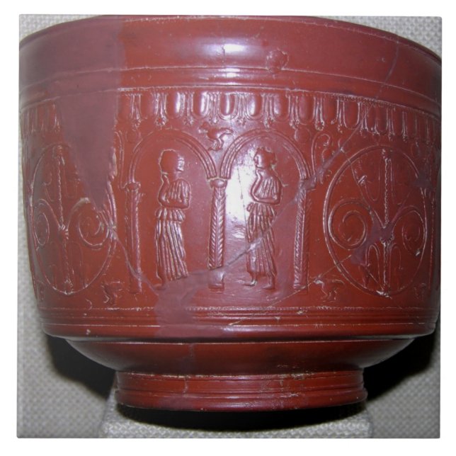 Carreau Tasse de Dragondorff, de Graufesenque, c.150 AVANT (Devant)