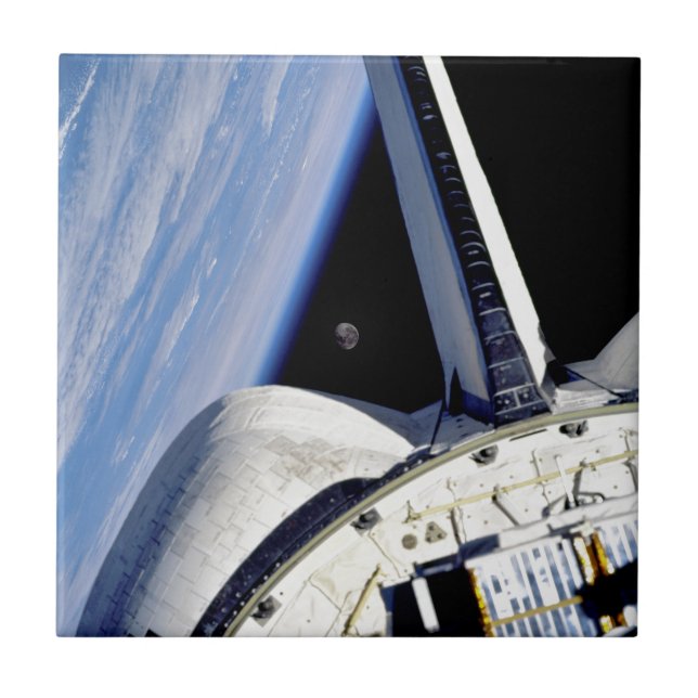 Carreau Terre et Lune depuis la navette spatiale Discovery (Devant)
