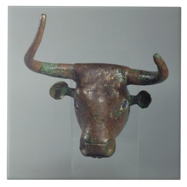 Carreau Tête d'un taureau, avec l'inscription sumérienne (Devant)