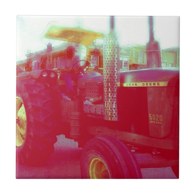 Carreau Tracteur dans une parade (Devant)