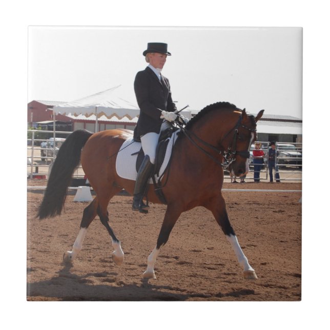 Carreau Tuile de cheval de dressage (Devant)