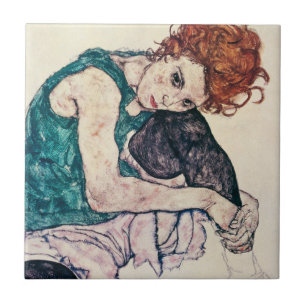 Carreau Tuile de femme posée par Schiele d'Egon