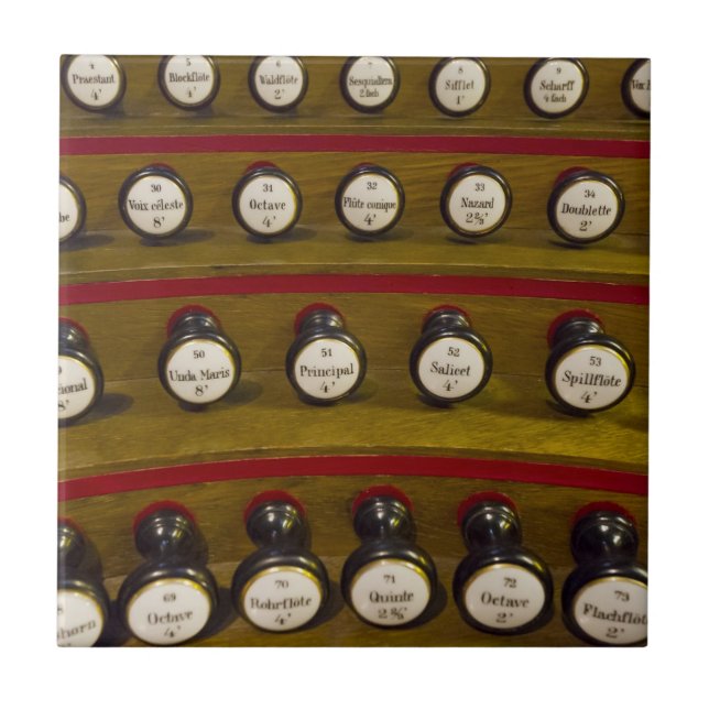 Carreau Tuile ou trépied d'arrêts d'organe (Devant)