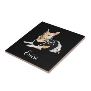 Carreau Un chien de Chihuahua mignon tan Brown et élégan