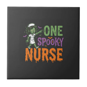 Carreau Un design d'Halloween d'infirmière effrayante (2)_