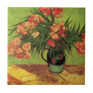 Carreau Vase avec Oleanders et livres par Vincent van Gogh