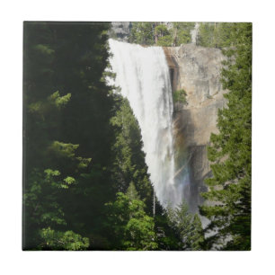 Carreau Vernal Falls II dans le Parc national de Yosemite