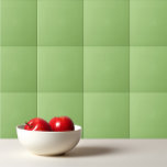 Carreau Vert olivine de couleur solide<br><div class="desc">Design vert olivine couleur solide.</div>