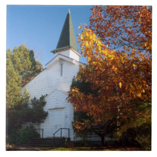 Carreau Vieille église blanche en automne