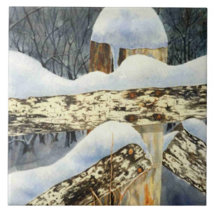 Carreau Vieux poteau de clôture en bois avec de la neige s