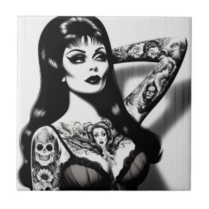 Carreau Vintage fille Goth tatouée