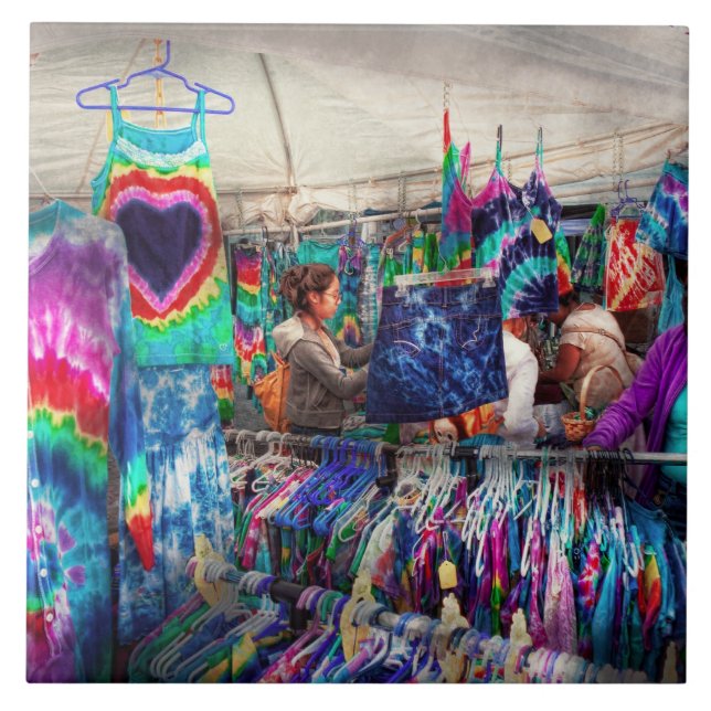 Carreau Vitrine - Tie Dye est de retour (Devant)