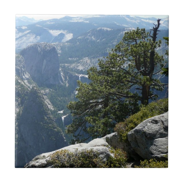 Carreau Vue de Yosemite Mountain dans le parc national de  (Devant)