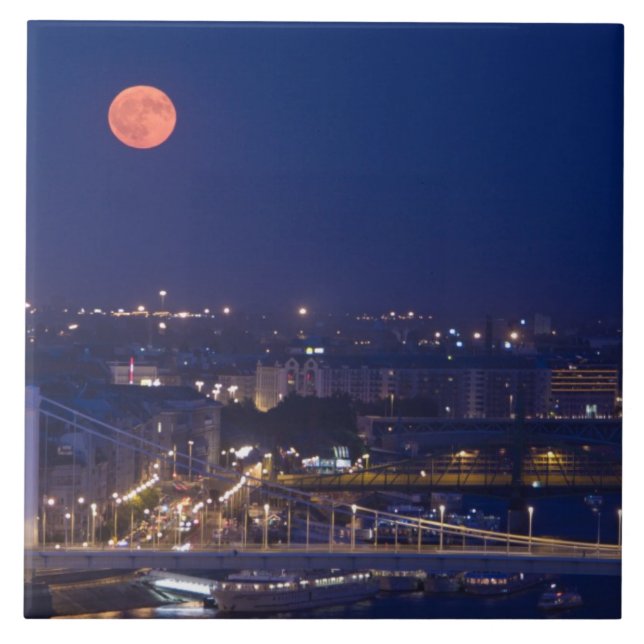 Carreau Vue depuis le bassin des pêcheurs à côté de Matyas (Devant)