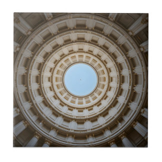 Carreau Vue symétrique vers l'oeil d'un grand dôme