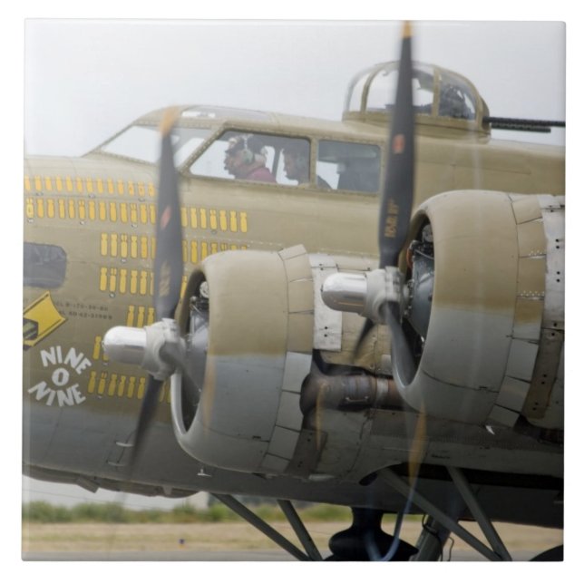 Carreau Washington, Olympia, airshow militaire. 2 (Devant)