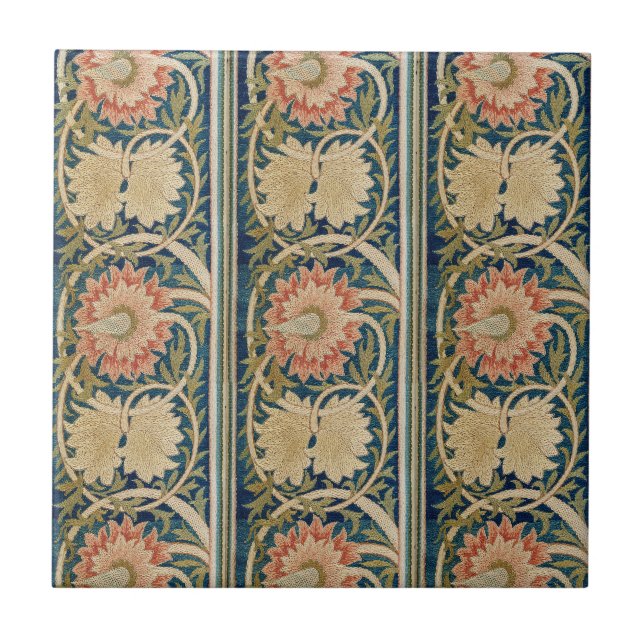 Carreau William Morris Fleurs Roses Soie Broderie Antique (Devant)