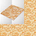 Carreau William Morris Vintage Bachelor's Button Motif<br><div class="desc">Il s'agit d'une numériquement impression améliorée dérivée d'un modèle floral Bachelor's Button antique conçu par la société fondée par William Morris. William Morris était un poète de l'époque victorienne, romancier, designer textile et une figure importante du British Arts and Crafts Movement. Ses créations avaient une esthétique d'inspiration médiévale et le...</div>