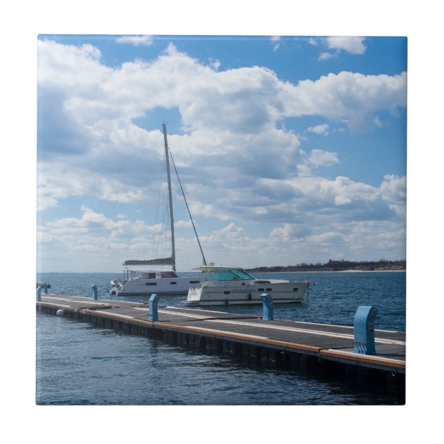 Carreau Yachts à l'amarrage (Devant)
