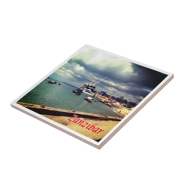 Carreau zTZ007 ZANZIBAR, Ferry Docked, Tanzanie, (Côté)