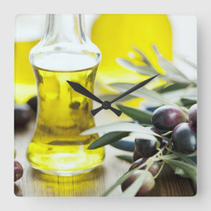Carrée horloge de l'huile d'olive