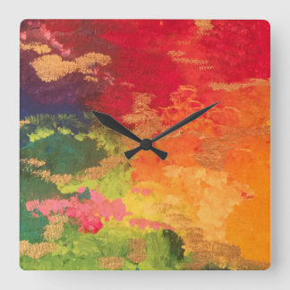 Carrée horloge des couleurs arc-en-ciel