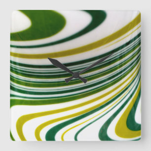 Carrée Horloge du mur de wirl vert