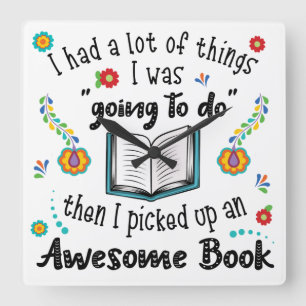 Carrée Une Horloge De Livre Magnifique