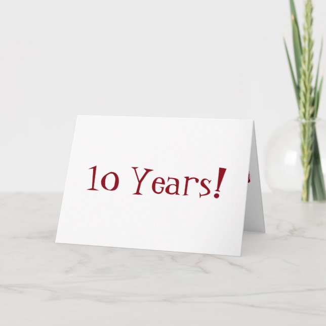 Carte 10 ans anniversaire, grand, texte rouge et blanc. (Devant)