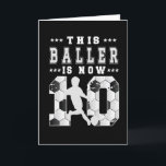 Carte 10e anniversaire Gift joueur de football 10 ans ga<br><div class="desc">Parfait pour la fête du 10e anniversaire d'un garçon de 10 ans qui fête son dixième anniversaire. Un joli cadeau d'anniversaire pour un joueur de football de 10 ans, qui a eu dix ans.</div>