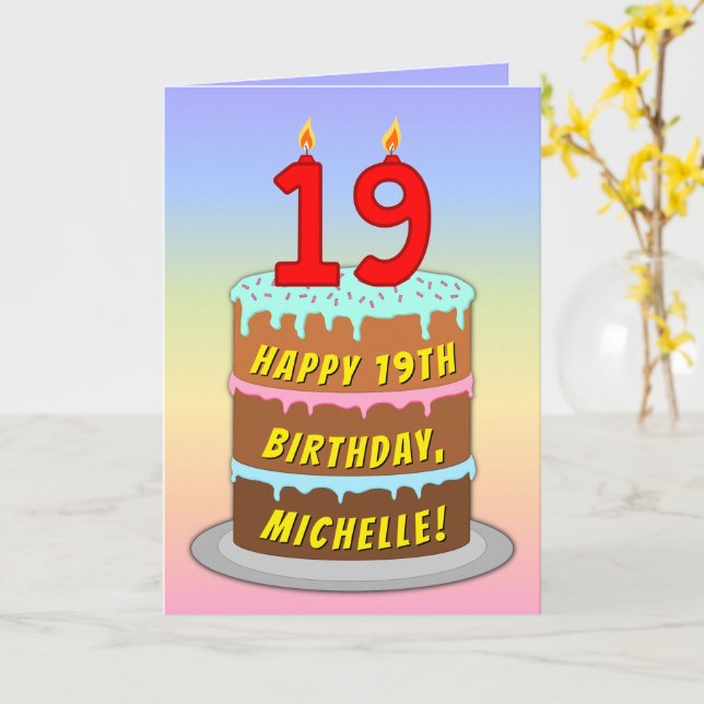 Carte 19e anniversaire — Fun Cake & Candles, avec nom pe (Fleur jaune)