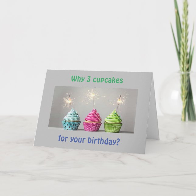 CARTE 3 CUPCAKES TOUS AVEC UN COMPLIMENT SPÉCIAL POUR "V (Devant)