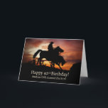 Carte 40e anniversaire Western avec Cowboy et Horse<br><div class="desc">Carte de 40e anniversaire avec un cowboy sur son cheval dans un coucher de soleil du sud-ouest en faisant un arc qui n'est pas voulu être attrapé! Un cow-boy occidental de pays amusant profiter du tour de la carte d'anniversaire de vie.</div>