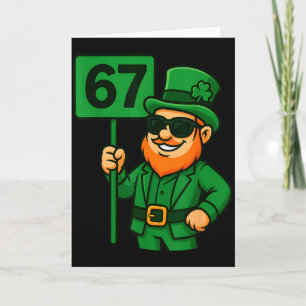 Carte 67 Leprechaun Six Seven Gen Mème Vibes Chanceuses 