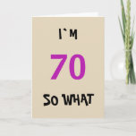 Carte 70e anniversaire pour son drôle<br><div class="desc">Une grande carte de voeux pour quelqu'un,  en particulier pour elle (à cause de la palette de couleurs noir - rose) célébrant le 70ème anniversaire. Il vient avec une citation drôle I`m 70 alors quoi,  et est parfait pour une personne avec un sens de l'humour.</div>
